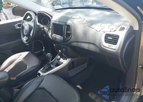 2018 Jeep Compass Latitude 4X4 from USA, damaged, VIN 3C4NJDBB5JT200840